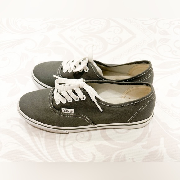 Vans Unisex's Authentic LO PRO Sneakers 4 Men US / 5.5 Women US (Pewter/White) - Picture 3 of 9